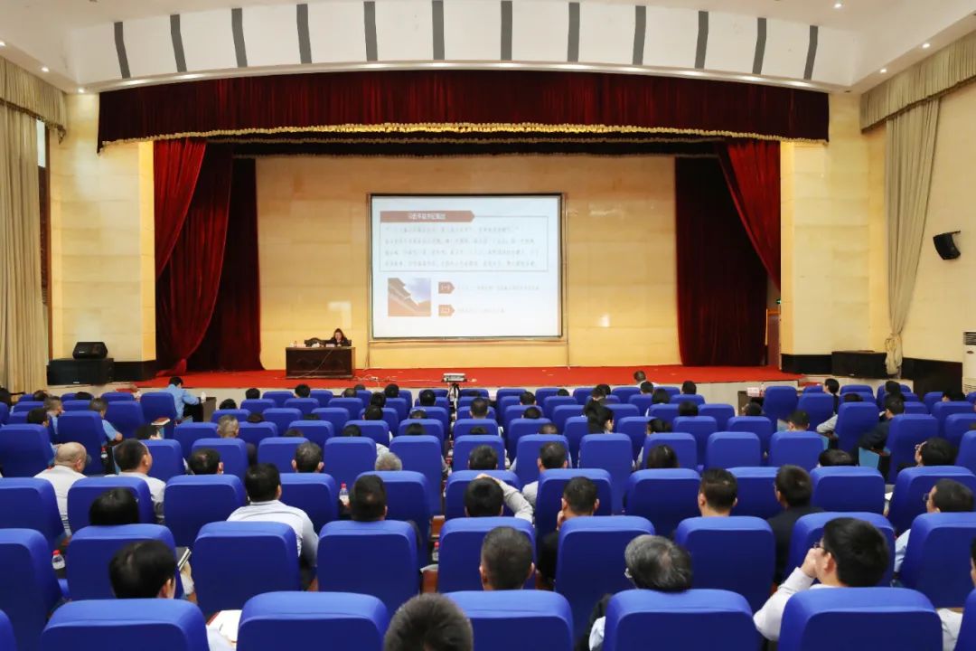 海钢？？？罅暇傩械撤缌教育专题党课 以案明纪以案说法.jpg