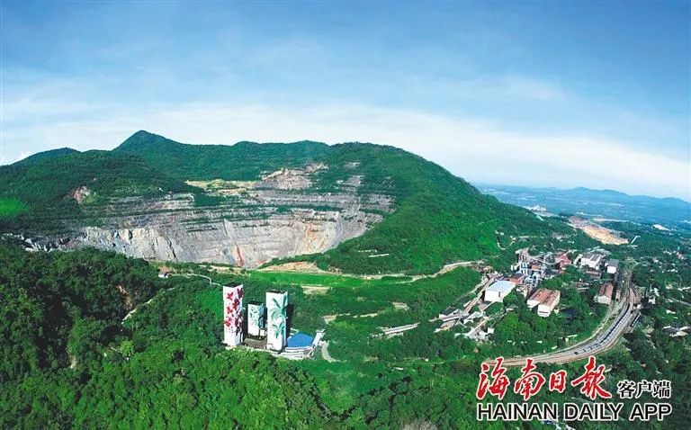 海南这座矿山，，，，，为何这么绿？？？？3.jpg