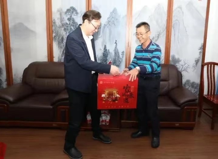 海南省总工会到尊龙凯时开展新春慰问